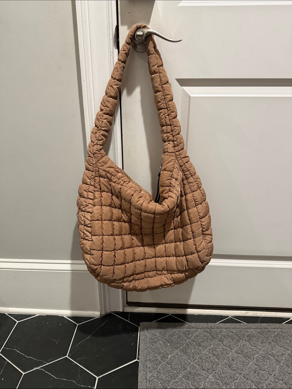 Quilted Carryall Bag in Desert Sands - Picture 8 of 10